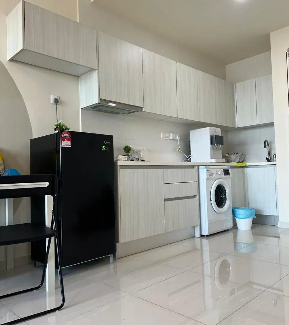 Cozy Place Sks 1-4 Pax, Nearby Ciq, Baby Friendly Johor Bahru 0*,